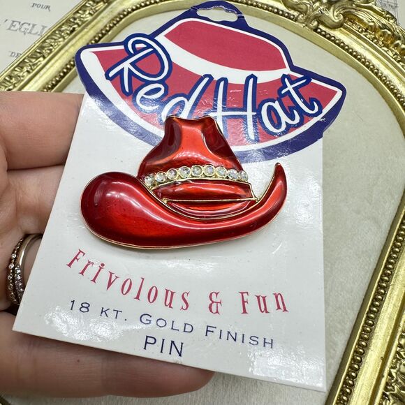 Red Cowboy Cowgirl Hat Brooch pin 18k gold finished - Picture 2 of 3